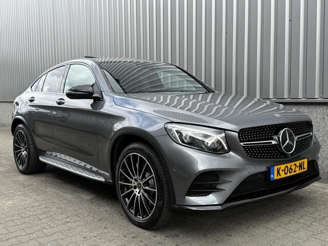 Mercedes-Benz GLC-KLASSE Coupé 350 d 4M AMG Schuifdak | Luchtvering | Trekhaak | Distronic | Burmester | Night | Standkachel | 360 Camera | DAB | Keyless | Treeplanken | Sfeerverlichting | 20" Multispaak | LED ILS | Zeer Compleet! | V6 Diesel
