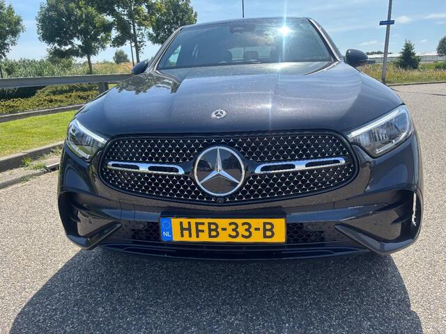 Mercedes-Benz GLC-KLASSE 300e Coupé 4 Matic Burmester Business Line MARGE