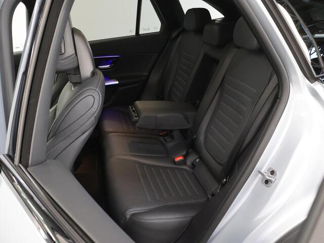 Mercedes-Benz GLC-KLASSE 300e 4MATIC AMG Line | Panoramadak | Rijassistentiepakket | 20" lichtmetalen velgen | Sfeerverlichting |