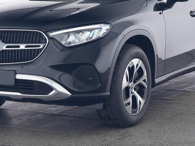 Mercedes-Benz GLC-KLASSE 300 e 4MATIC Plug-In Hybride | Panorama Schuif-Kanteldak | Rijassistentiepakket plus | Zwarte Hemel | Memory Voorstoelen |G Inclusief 24 maanden MB Certified garantie voor Europa.