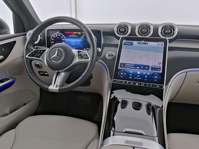 Mercedes-Benz GLC-KLASSE 300 e 4MATIC Plug-In Hybride | Panorama Schuif-Kanteldak | Rijassistentiepakket plus | Zwarte Hemel | Memory Voorstoelen |G Inclusief 24 maanden MB Certified garantie voor Europa.