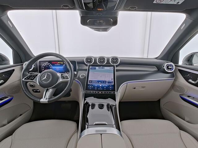 Mercedes-Benz GLC-KLASSE 300 e 4MATIC Plug-In Hybride | Panorama Schuif-Kanteldak | Rijassistentiepakket plus | Zwarte Hemel | Memory Voorstoelen |G Inclusief 24 maanden MB Certified garantie voor Europa.