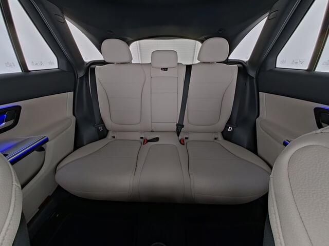 Mercedes-Benz GLC-KLASSE 300 e 4MATIC Plug-In Hybride | Panorama Schuif-Kanteldak | Rijassistentiepakket plus | Zwarte Hemel | Memory Voorstoelen |G Inclusief 24 maanden MB Certified garantie voor Europa.