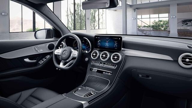 Mercedes-Benz GLC-KLASSE 300e 4MATIC AMG Line | Night | Elektrische trekhaak | Digitaal display |