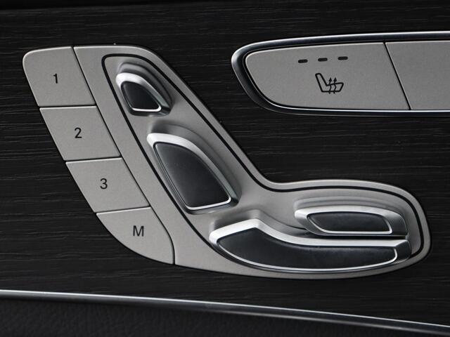 Mercedes-Benz GLC-KLASSE 300e 4Matic | Adaptive cruise | Trekhaak | Carplay | Stoelverwarming | Leder | Massage | Memory | Camera | Navigatie