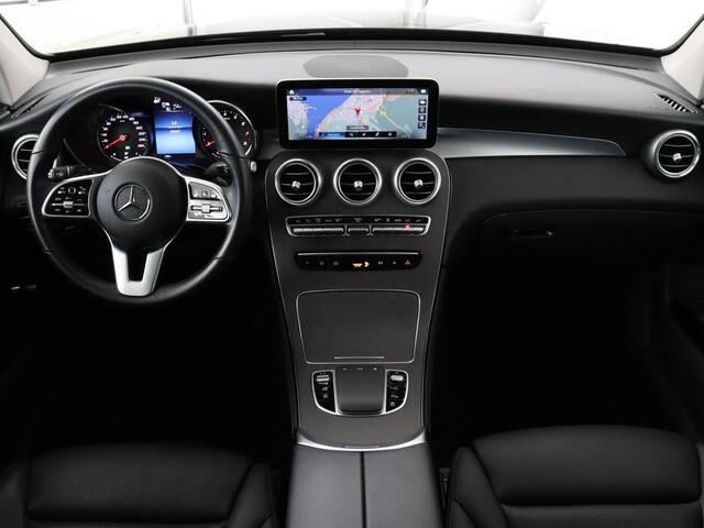 Mercedes-Benz GLC-KLASSE 300e 4Matic | Adaptive cruise | Trekhaak | Carplay | Stoelverwarming | Leder | Massage | Memory | Camera | Navigatie