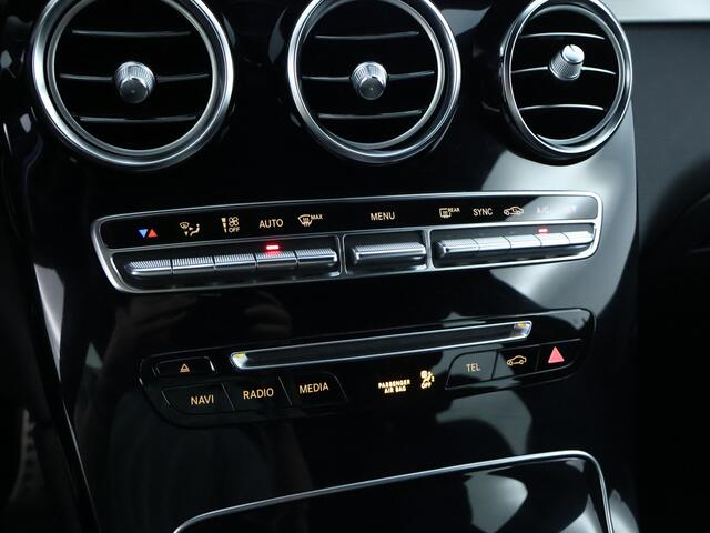 Mercedes-Benz GLC-KLASSE 250 4-MATIC AMG Sportpakket | Trekhaak | Stoelverwarming | Comand Navigatie | Easy Pack Achterklep | Inclusief 12 Maanden Garantie