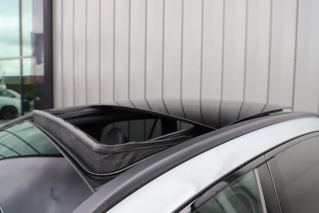 Mercedes-Benz GLC-KLASSE 400e AMG 4-Matic | 381PK | Achterasbesturing | Luchtvering | Pano | Keyles-go | Head-up | Sfeerverlichting | Memory | Burmester | Digital-light | 2024.