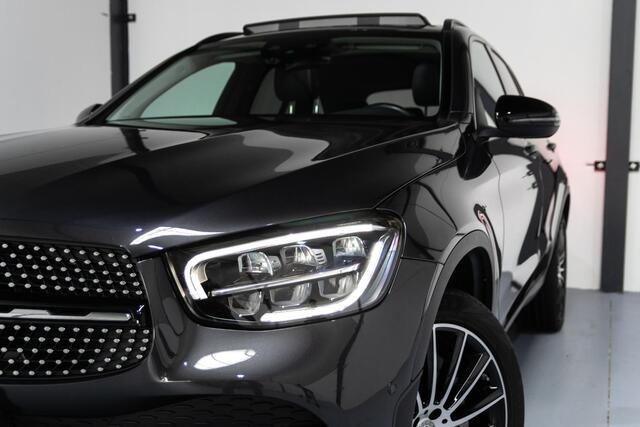 Mercedes-Benz GLC-KLASSE 300e 4MATIC AMG/PANO/MEMORYSTOELEN/TREKHAAK/AIRBALANCE/NIGHTPAKKET