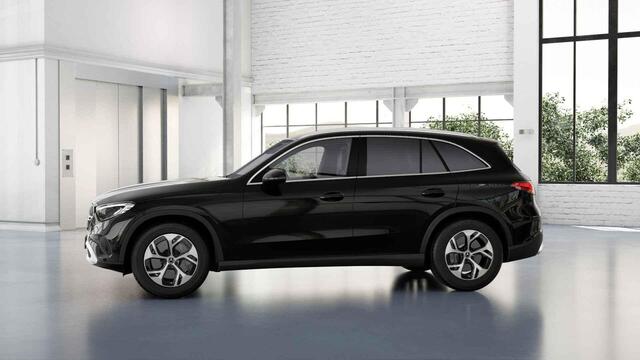 Mercedes-Benz GLC-KLASSE 300e 4MATIC Luxury Line | Rij assistentie pakket | Trekhaak | Getint glas |