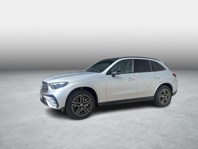 Mercedes-Benz GLC-KLASSE 400 e 4MATIC Sport Edition | AMG Line | Premium Pakket | Night Pakket | Winter Pakket | Panoramadak | Trekhaak | 360° Camera | DISTRONIC Afstandsassistent | Elektrisch Verstelbare Stoelen + Memory | Stuurverwarming | Apple CarPlay | Android Auto