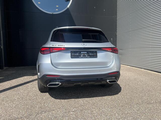 Mercedes-Benz GLC-KLASSE 400 e 4MATIC Sport Edition | AMG Line | Premium Pakket | Night Pakket | Winter Pakket | Panoramadak | Trekhaak | 360° Camera | DISTRONIC Afstandsassistent | Elektrisch Verstelbare Stoelen + Memory | Stuurverwarming | Apple CarPlay | Android Auto