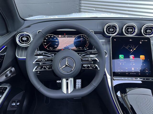 Mercedes-Benz GLC-KLASSE 300 e 4MATIC Sport Edition | AMG Line | Leder Zwart | Premium Pakket | Night Pakket | Winter Pakket | Panoramadak | Burmester 3D Surround | 360° Camera | DISTRONIC Afstandsassistent | Elektrisch Verstelbare Stoelen + Memory | Stuurverwarming