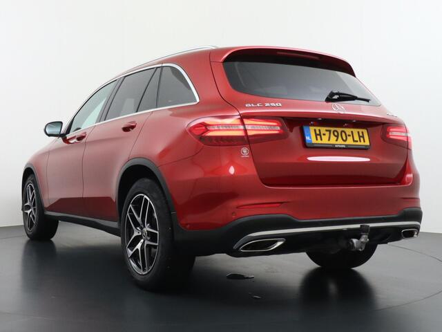 Mercedes-Benz GLC-KLASSE 250 4MATIC Business Solution AMG Panoramadak Trekhaak Luchtvering 360 Camera Memory