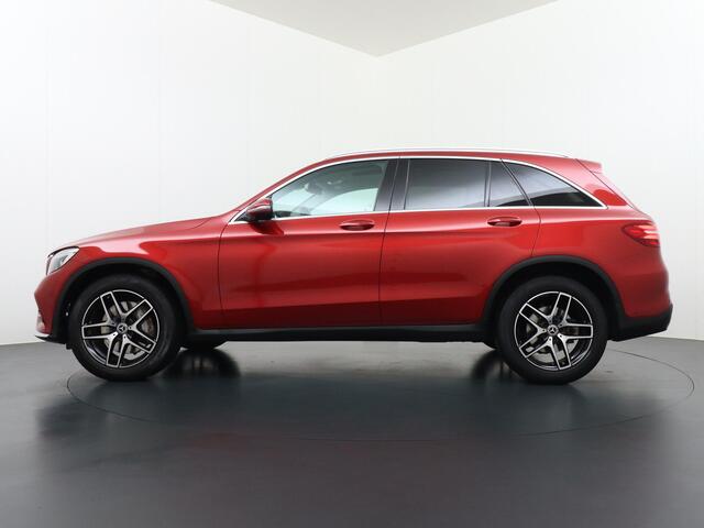 Mercedes-Benz GLC-KLASSE 250 4MATIC Business Solution AMG Panoramadak Trekhaak Luchtvering 360 Camera Memory