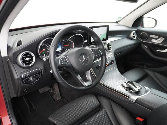 Mercedes-Benz GLC-KLASSE 250 4MATIC Business Solution AMG Panoramadak Trekhaak Luchtvering 360 Camera Memory