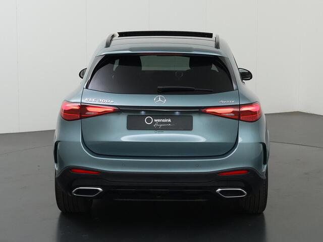 Mercedes-Benz GLC-KLASSE 300e 4MATIC AMG Line | Panoramadak | Trekhaak | Keyless | Burmester | Stuurverwarming |