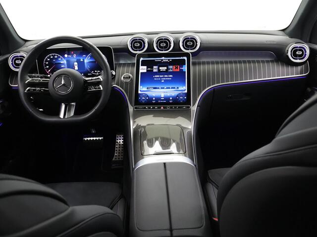 Mercedes-Benz GLC-KLASSE 300e 4MATIC AMG Line | Panoramadak | Trekhaak | Keyless | Burmester | Stuurverwarming |