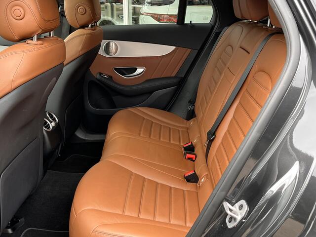 Mercedes-Benz GLC-KLASSE Coupé 300 e 4MATIC | Bruin leer | Schuifdak | AMG