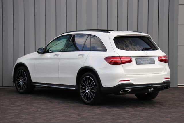 Mercedes-Benz GLC-KLASSE 300 AMG 4-Matic | 258PK | Pano | Keyles-go | Head-up | Burmester | Sfeerverlichting | Memory | Distronic+ | ILS | Standkachel | Trekhaak | 2017.