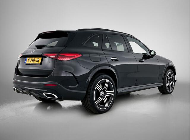 Mercedes-Benz GLC-KLASSE 300 e 4MATIC AMG Plug-In Hybride | Night pakket | Panorama Schuif/kanteldak | Head-Up | Memory pakket | Parkeerpakket met 360°-camera | Inclusief 24 maanden MB Certified garantie voor Europa.