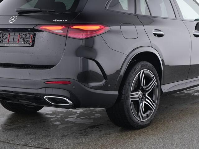 Mercedes-Benz GLC-KLASSE 300 e 4MATIC AMG Plug-In Hybride | AMG Line Premium Plus | Trekhaak | Alarm Klasse 3 | Panorama Schuif-Kanteldak | 20 Inch AMG Velgen | Distronic | Inclusief 24 maanden MB Certified garantie voor Europa.