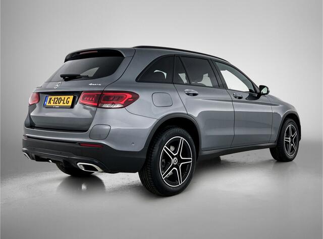 Mercedes-Benz GLC-KLASSE 300e 4MATIC AMG | Night pakket | Trekhaak | Alarm SCM3 | Spiegel pakket | Stoelverwarming | Parktronic + camera achter | Inclusief 24 maanden MB Certified garantie voor Europa.