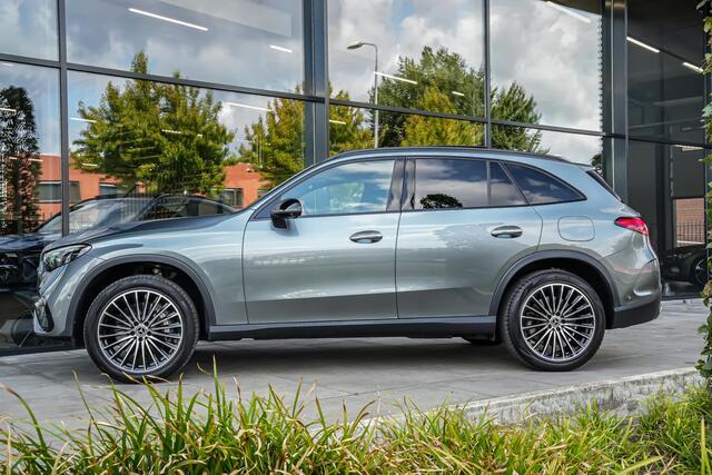 Mercedes-Benz GLC-KLASSE 300e 320pk 4MATIC AMG-Line |panoramadak|memory|360 camera|carbon interieur|elek. trekhaak|digital LED|Apple Carplay|blind spot|elek. achterklep|sfeerverlichting|