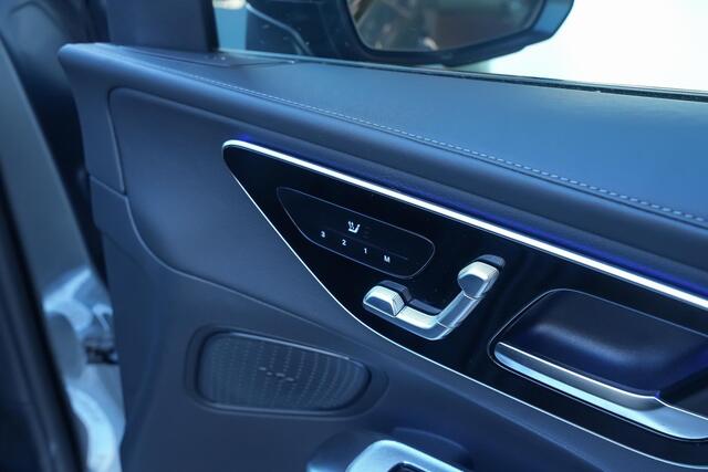 Mercedes-Benz GLC-KLASSE 300e 320pk 4MATIC AMG-Line |panoramadak|memory|360 camera|carbon interieur|elek. trekhaak|digital LED|Apple Carplay|blind spot|elek. achterklep|sfeerverlichting|