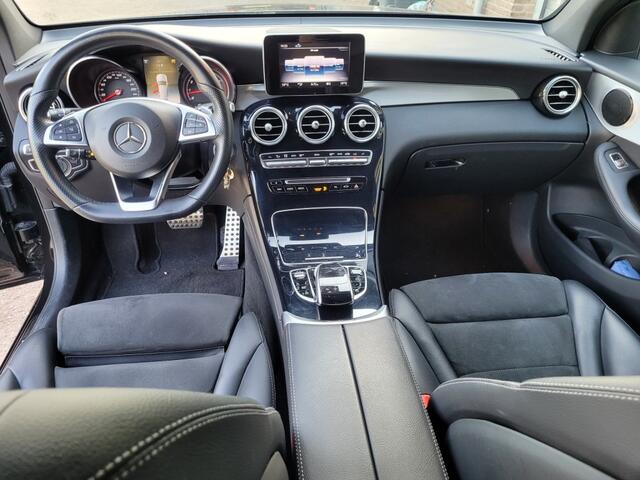 Mercedes-Benz GLC-KLASSE 250 4 MATIC AMG LINE 210 pk met trekhaak.