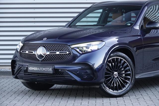 Mercedes-Benz GLC-KLASSE 300e 4MATIC AMG Line | Luchtvering | Trekhaak | Premium Pakket Keyless Go | Rondom Camera's | Adaptieve Cruise Control | Nappa Leder |