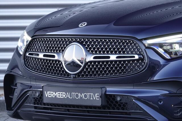 Mercedes-Benz GLC-KLASSE 300e 4MATIC AMG Line | Luchtvering | Trekhaak | Premium Pakket Keyless Go | Rondom Camera's | Adaptieve Cruise Control | Nappa Leder |