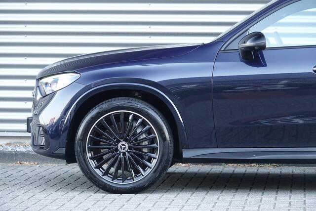 Mercedes-Benz GLC-KLASSE 300e 4MATIC AMG Line | Luchtvering | Trekhaak | Premium Pakket Keyless Go | Rondom Camera's | Adaptieve Cruise Control | Nappa Leder |