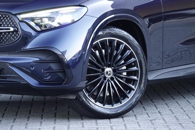 Mercedes-Benz GLC-KLASSE 300e 4MATIC AMG Line | Luchtvering | Trekhaak | Premium Pakket Keyless Go | Rondom Camera's | Adaptieve Cruise Control | Nappa Leder |