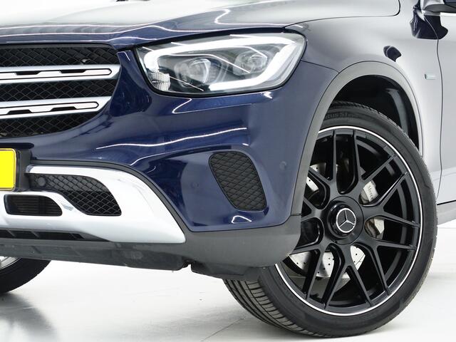 Mercedes-Benz GLC-KLASSE 300e 4MATIC Premium Plus | Panoramadak | Trekhaak | Burmester | 360 | Adaptive Cruise | Keyless