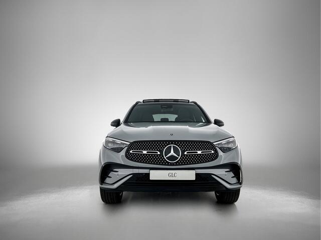 Mercedes-Benz GLC-KLASSE 300e 4MATIC Sport Edition | Premium Pakket | Night Pakket | Winter Pakket | Trekhaak | Digital Light | 360° camera | 20" multispaaks velgen |