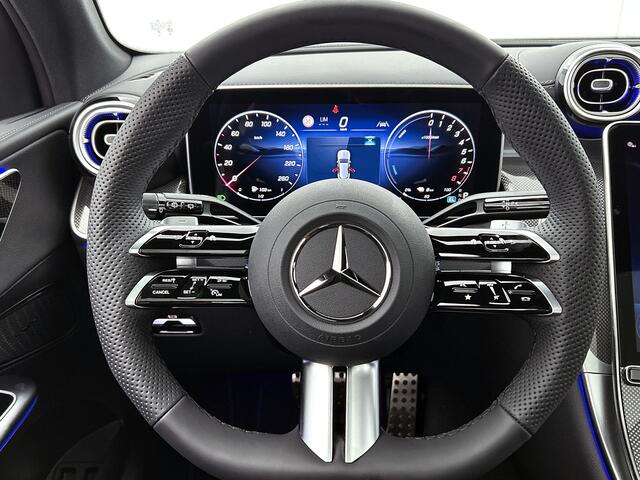 Mercedes-Benz GLC-KLASSE 300e 4MATIC Sport Edition | Premium Pakket | Night Pakket | Winter Pakket | Trekhaak | Digital Light | 360° camera | 20" multispaaks velgen |