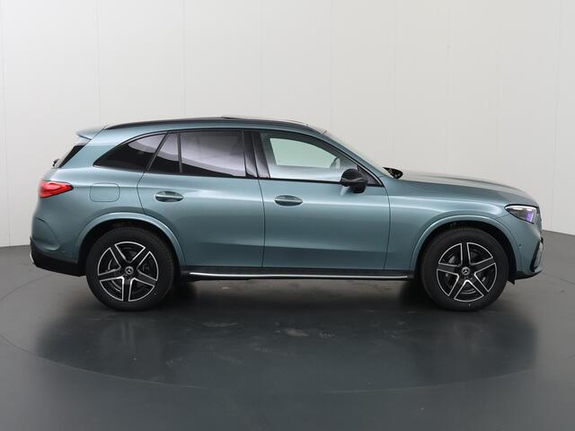 Mercedes-Benz GLC-KLASSE 300e 4MATIC AMG Line | Massage | Panoramadak | Trekhaak | Premium pakket |