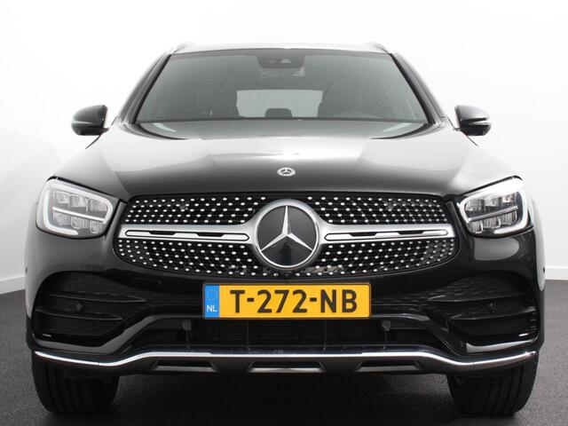 Mercedes-Benz GLC-KLASSE 300e 4MATIC AMG Line PHEV Mercedes-Benz GLC-klasse 300e 4MATIC AMG Line | Panoramadak | 360* Camera | Ambiente Verlichting | 19 Inch Lichtmetalen Velgen |