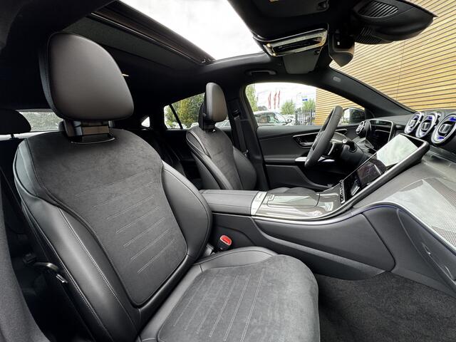 Mercedes-Benz GLC-KLASSE Coupé 300e 4MATIC AMG Line Panoramadak / Camera / Navigatie