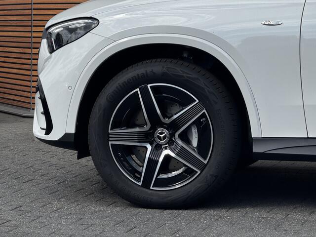 Mercedes-Benz GLC-KLASSE Coupé 300e 4MATIC AMG Line Panoramadak / Camera / Navigatie