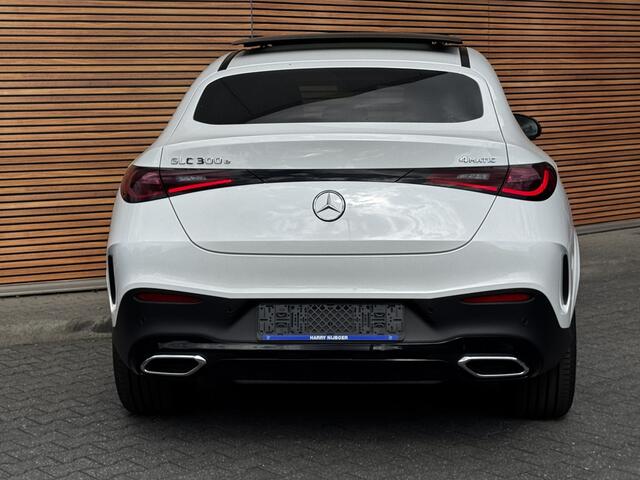 Mercedes-Benz GLC-KLASSE Coupé 300e 4MATIC AMG Line Panoramadak / Camera / Navigatie