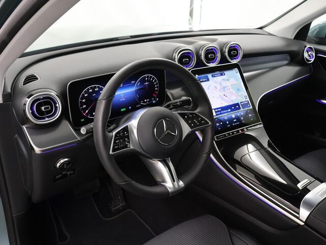Mercedes-Benz GLC-KLASSE 300e 4MATIC Luxury Line | Panoramadak | Trekhaak | Winter pakket |