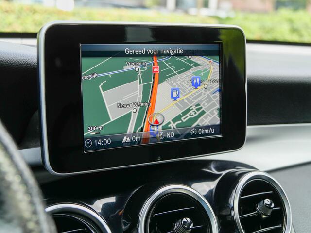 Mercedes-Benz GLC-KLASSE Coupé 250 4MATIC Business Solution AMG | PANODAK | CAMERA | NAVIGATIE |