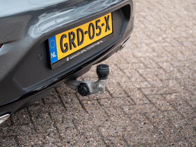 Mercedes-Benz GLC-KLASSE Coupé 300 4MATIC AMG Night | Distronic | Burmester | Luchtvering | 360 Cam |