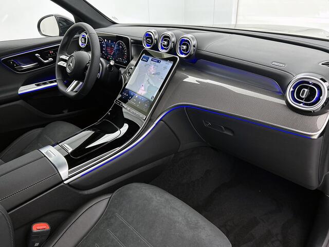 Mercedes-Benz GLC-KLASSE 300e 4MATIC Sport Edition | Premium pakket | Nightpakket | Panoramaschuifdak | MBUX Augmented Reality | Digital Light | Parkeerpakket met 360°-camera | KEYLESS GO-comfortpakket |