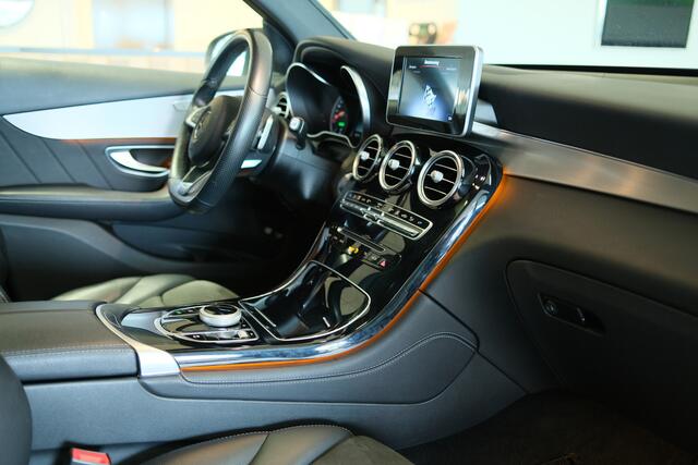 Mercedes-Benz GLC-KLASSE Coupé 250 4MATIC Premium Plus AMG-line/Wegklapbare trekhaak/Night-pakket