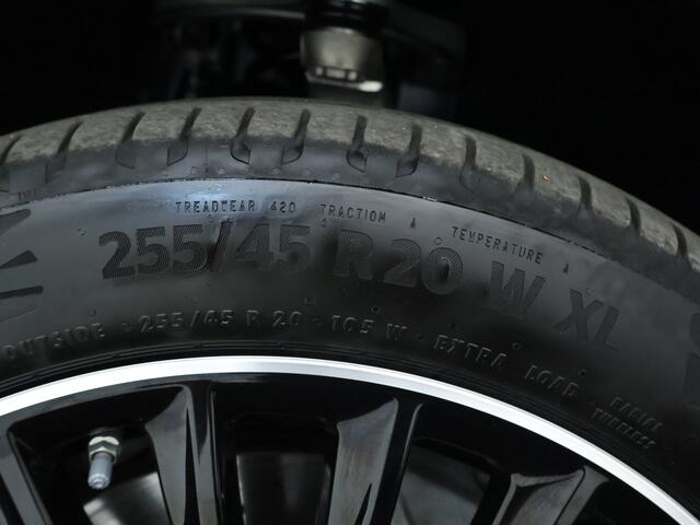 Mercedes-Benz GLC-KLASSE Coupé 300 e 4MATIC AMG Plug-In Hybride | Trekhaak | Panorama Dak | Stuur- en Stoelverwarming | Digital Light | 360 gr Camera | Memory | Inclusief 24 maanden Mercedes-Benz Certified garantie voor Europa.