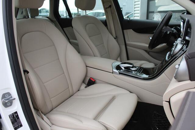 Mercedes-Benz GLC-KLASSE 250 4MATIC Premium Plus / Panoramadak / Leer