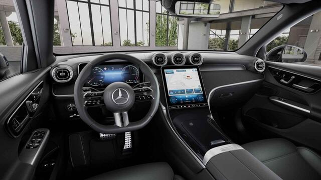 Mercedes-Benz GLC-KLASSE Coupé 300e 4MATIC AMG Line | Panoramadak | Massage | Trekhaak | Night pakket | Digital light |